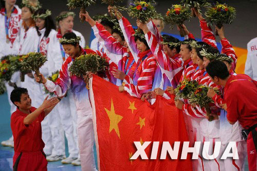 排球---中国女排5局苦战赢了俄罗斯夺得冠军[组