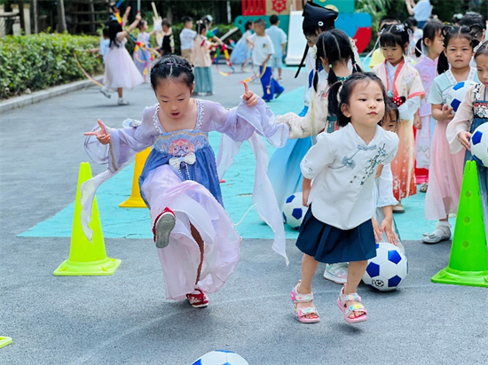 杭州中小学花式迎新：将传统文化“搬”进校园、多彩活动迎亚运